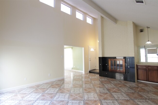 Photo - 4415 Bugle Rd