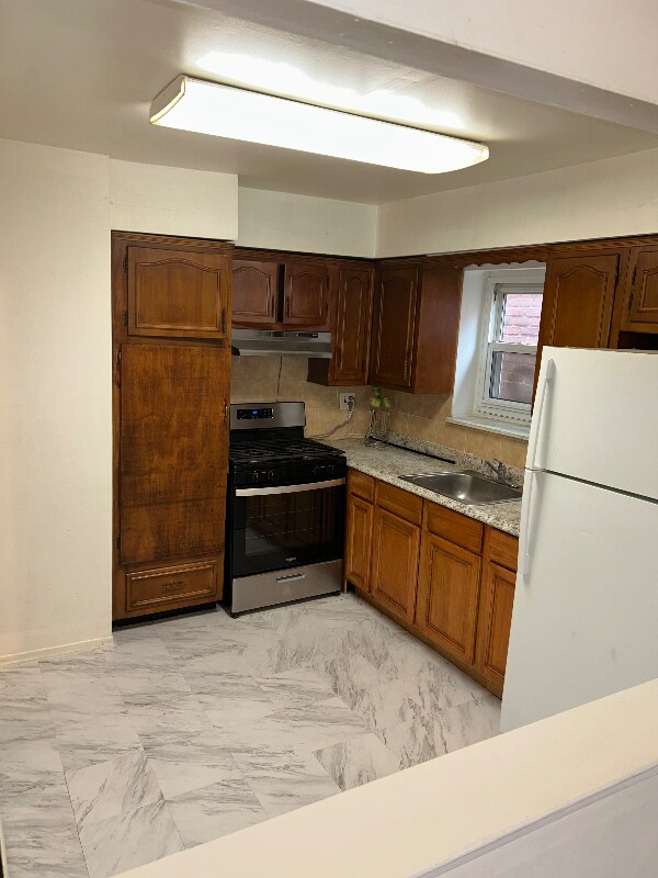 Photo - 142-22 Pershing Crescent