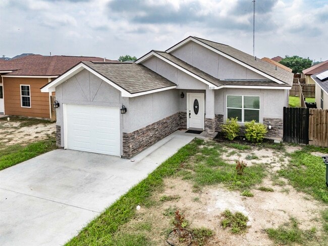 1012 Tesoro Park