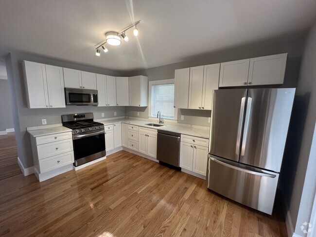 Building Photo - 366 Highland Ave Rental