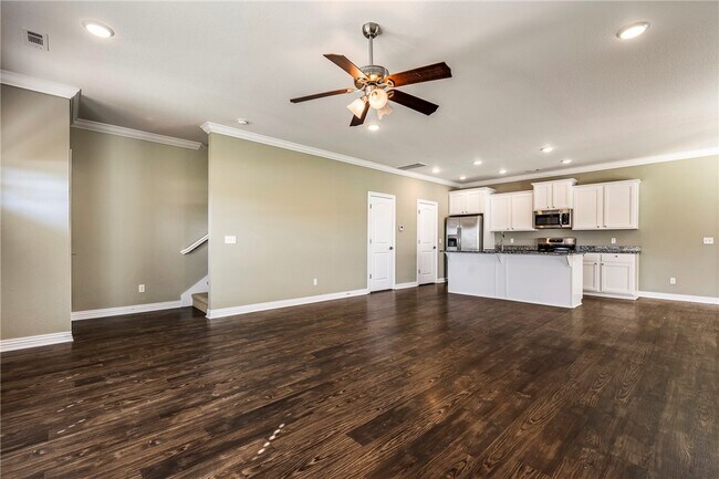 Photo - 121 Carrington Ave