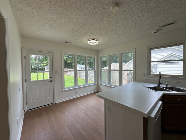 Photo - 237 Baytree Dr Apartment