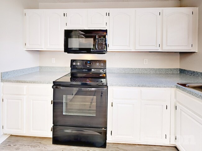 Photo - 900 Freshwood Ct