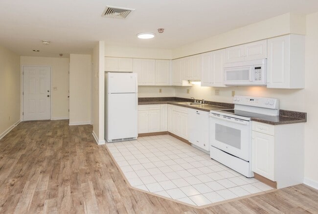 Photo - Chestnut Hill East