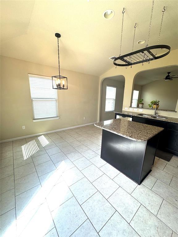 Photo - 1610 Windridge Dr