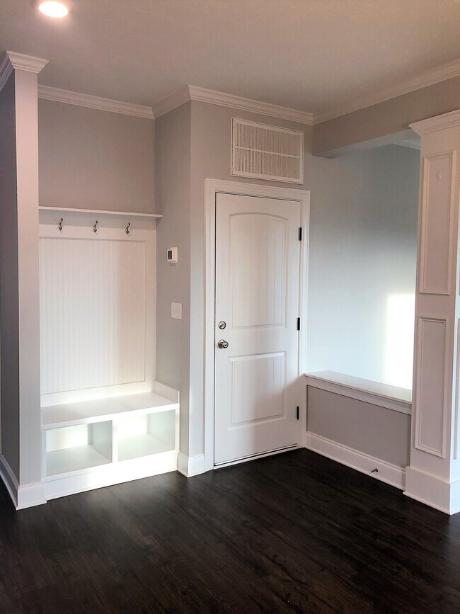 Photo - 902 Chesford Dr