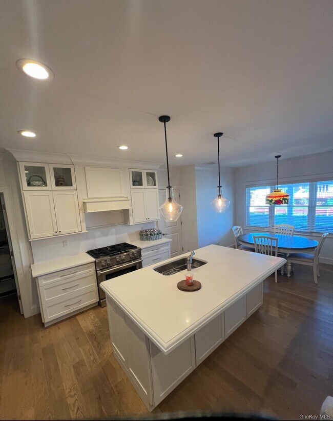 Photo - 69 S Bay Ave