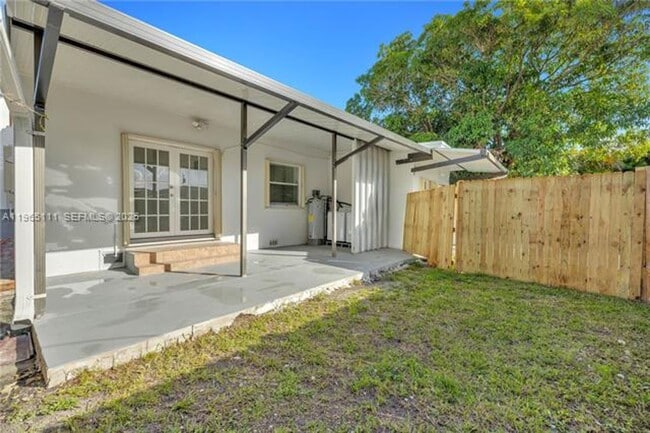 Photo - 536 NW 25th Ave Unit 536 NW 25th Ave A