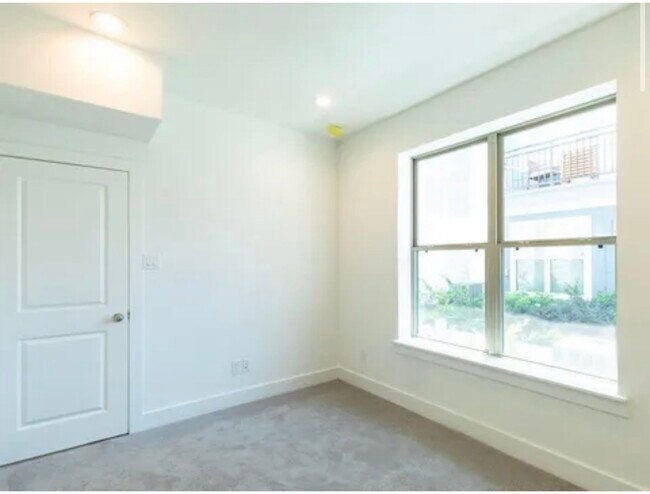 Photo - 2208 McGowen St