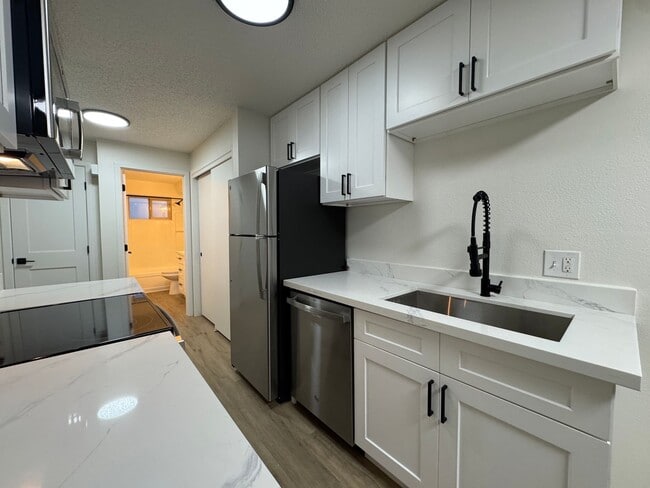 Avia Apartments