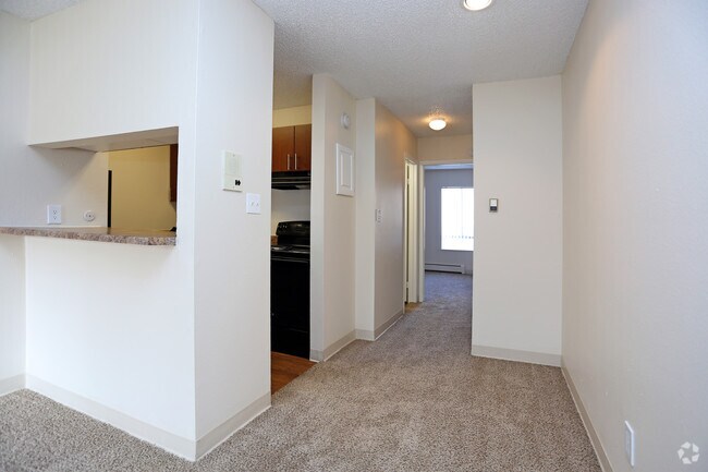 Monaco Lakes CLO Apartments For Rent in Denver, CO