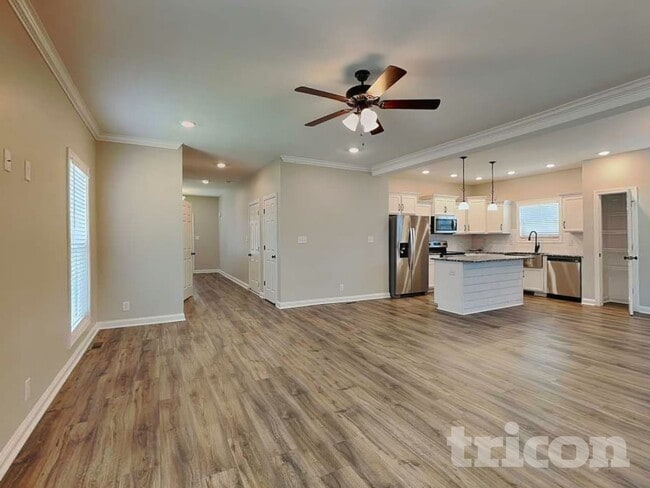 Photo - 129 Bonnell Dr