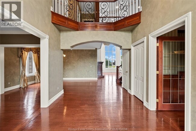 Photo - 1585 Stoneybrook Crescent