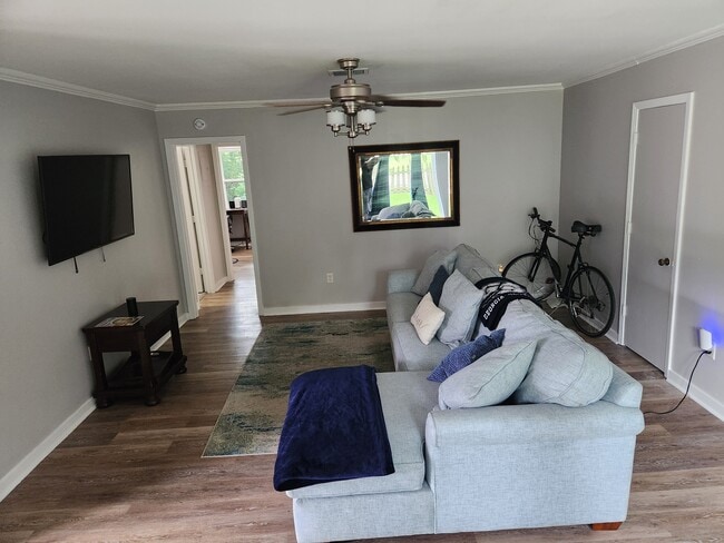 Photo - 4422 Ridgewood Rd