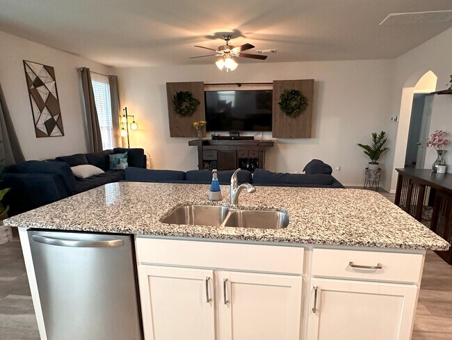 Photo - 2218 Wigeon Way