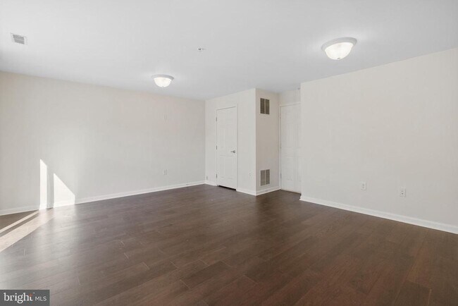 Photo - 407 Susan Cir