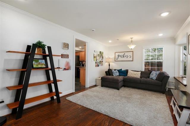 Photo - 8515 Glencrest Ln