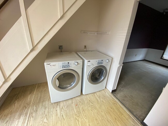 Photo - E Livingston Ave 221-223 GVTH Unit 223