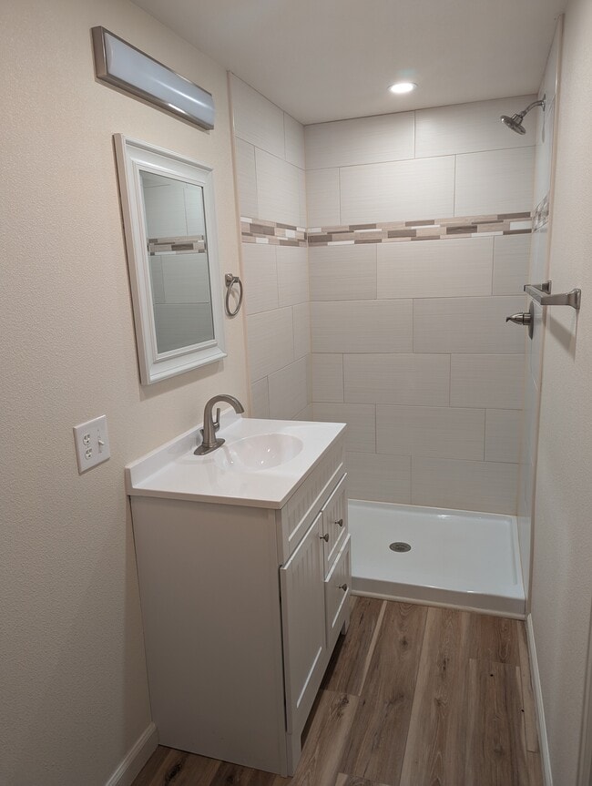 Photo - 2714 Snyder Ave Unidad B