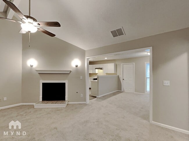 Photo - 440 Cowan Rd