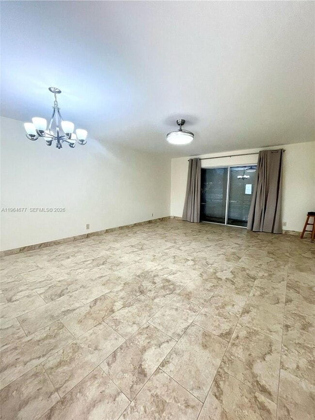 Photo - 1425 Atlantic Shores Blvd Unidad 308