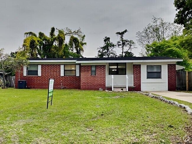 Building Photo - 2511 Green Oak Dr Rental
