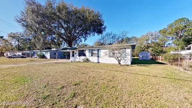 Photo - 1728 Lawson Rd