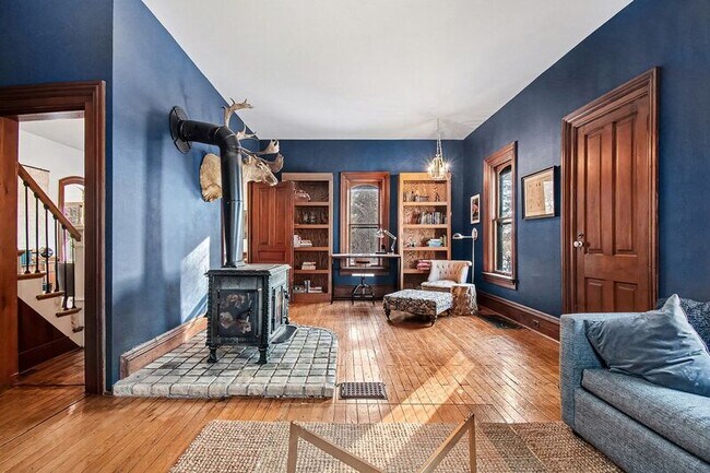 Photo - 704 24th Ave