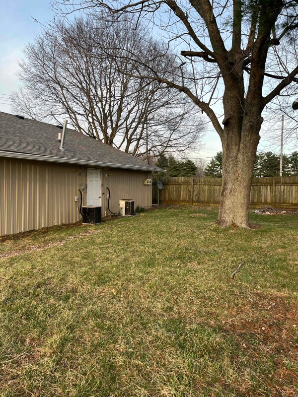 Photo - 1663 W State Rd 38