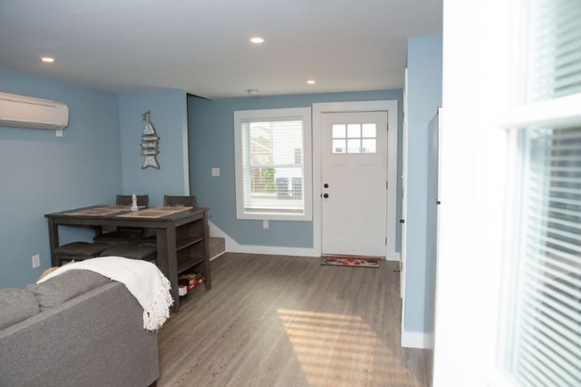 Photo - 201 Ashworth Ave