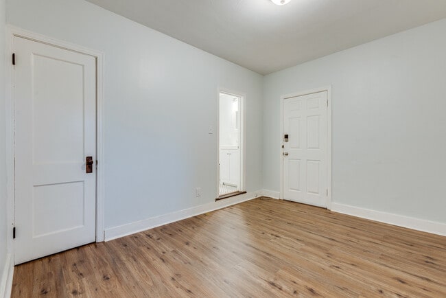 Photo - 525 Washington Ave