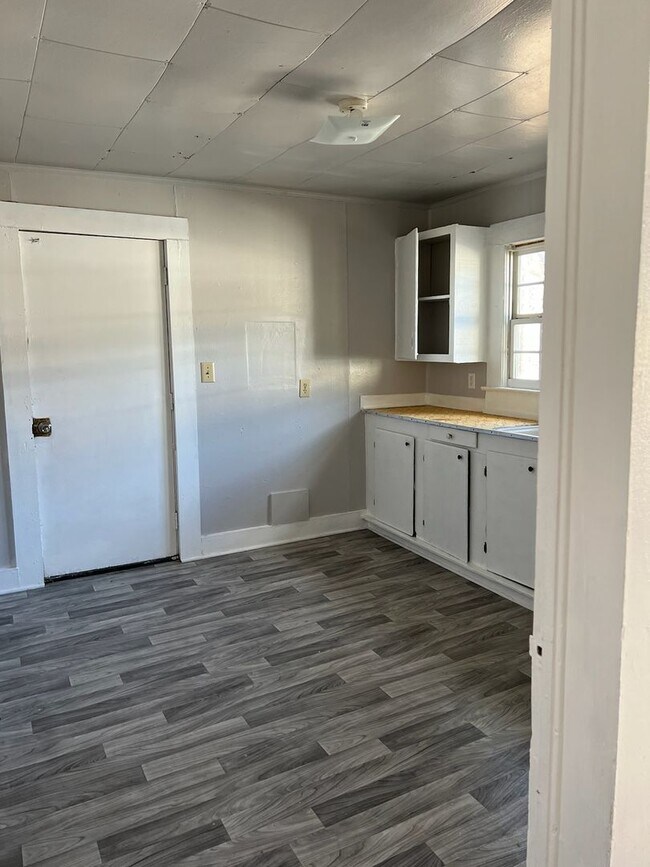 Photo - 4 Williamson St SW Unit A