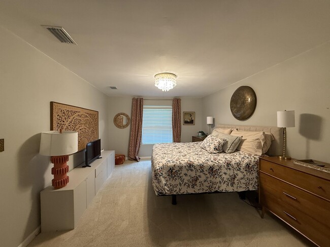 Photo - 2306 W Indianhead Dr