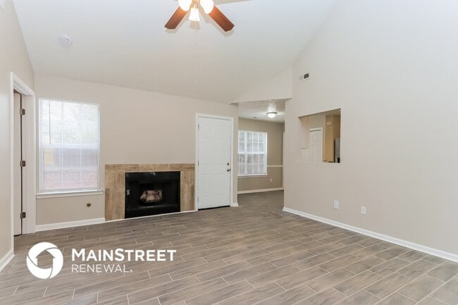 Photo - 330 Fallview Dr
