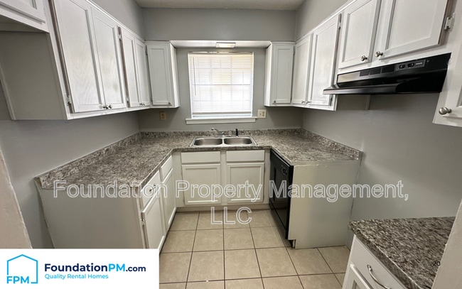Photo - 2100 Vollintine Ave