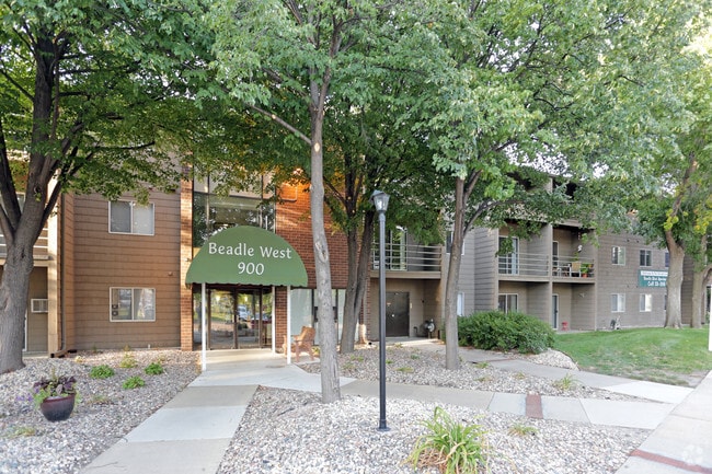 Building - Beadle West Apartments