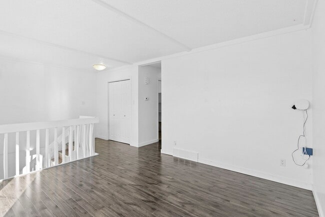 Building Photo - 236 Avenue S North