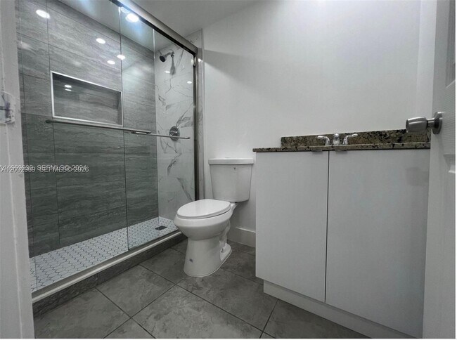Photo - 1200 N Liberty Ave Unit 1200G