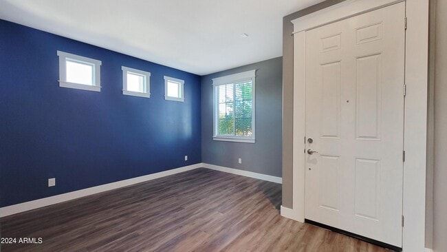 Photo - 56 S 190th Ln