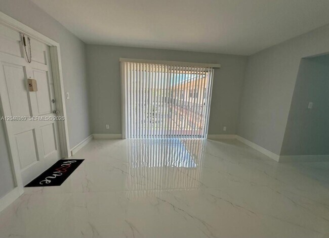 Photo - 1722 Mayo St Unit 207