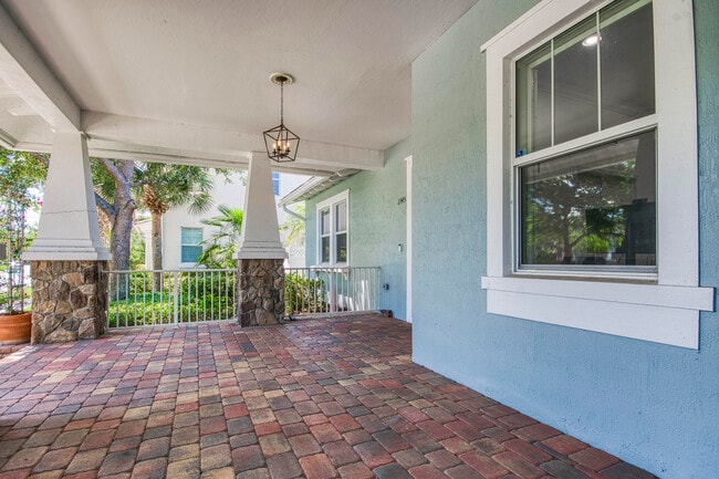 Photo - 1345 Bourne Dr