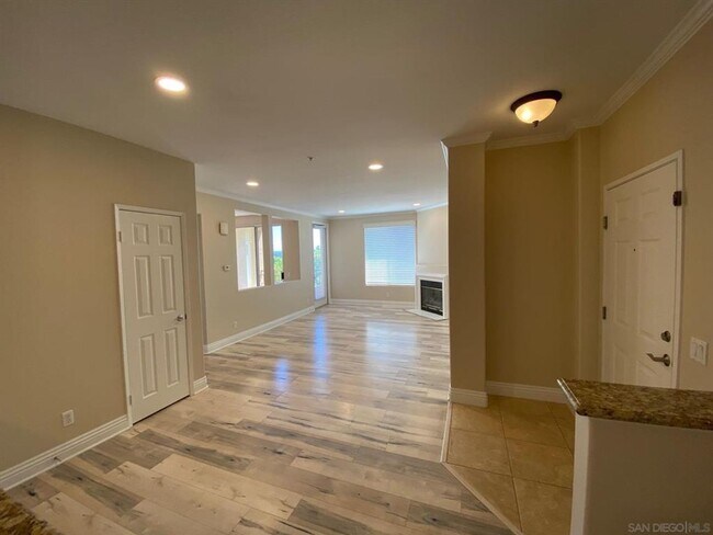 12376 Carmel Country Rd Unit 207