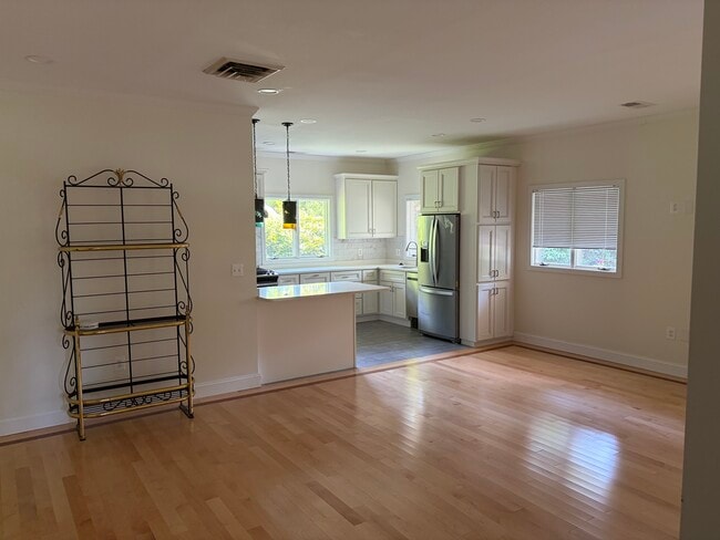 8717 Little River Tpke Unit Annandale Apartment