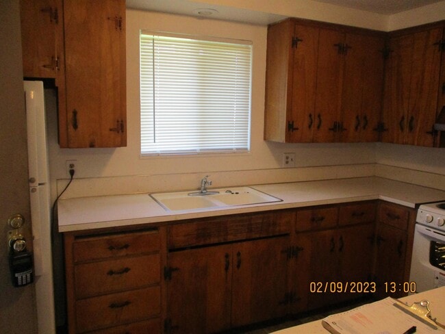 Photo - 1337 Laura St
