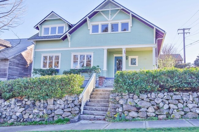 Photo - Gorgeous Vintage Home in Downtown Langley with Detached Guest Studio!!