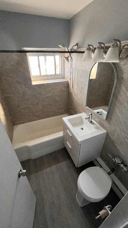 Photo - 4950 N Marine Dr Unit 903