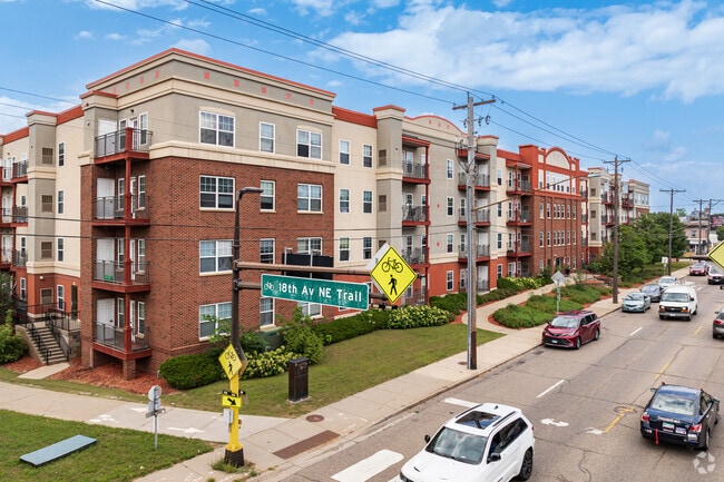 Bottineau Commons and Lofts