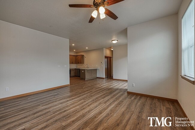 Photo - 2BD Duplex in Great Washougal Location! Beautiful Finishes!