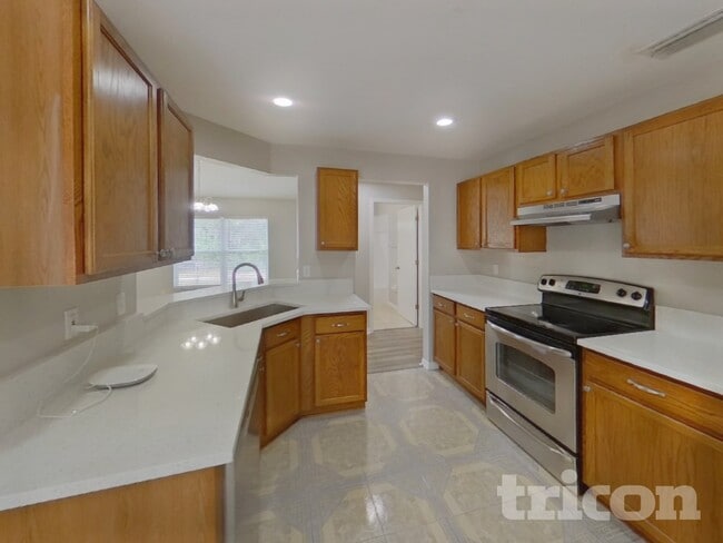 Photo - 233 Lakeway Ln