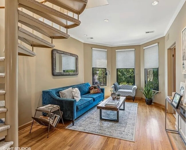 Photo - 2837 N Southport Ave